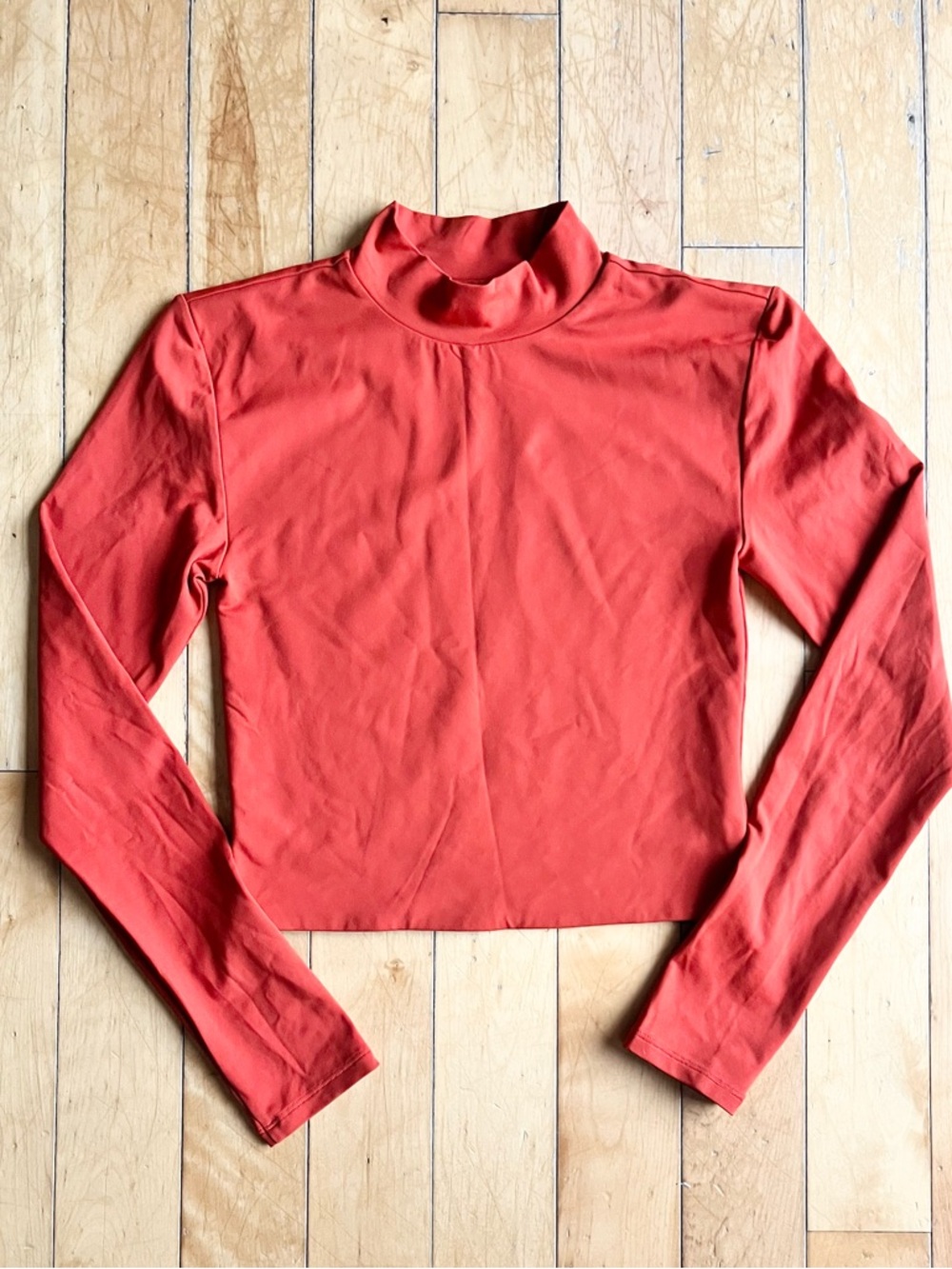 Babaton Aritzia Mock‑Neck Long‑Sleeve Orange Cropped Top Size Medium
